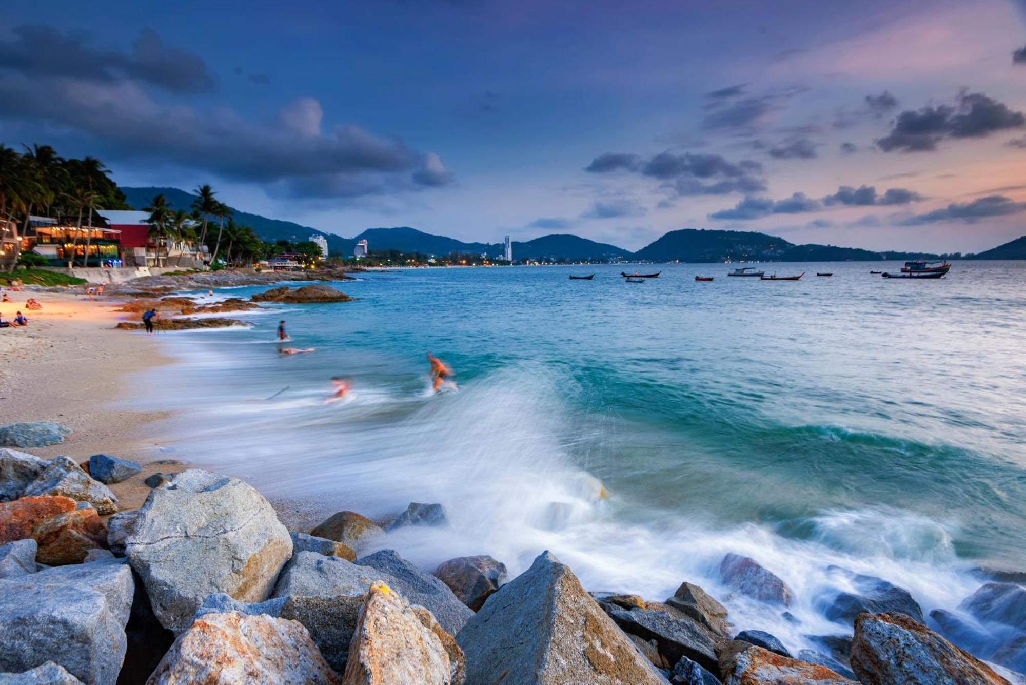 Casa Del M Phuket - Newly Renovated Otel Patong Dış mekan fotoğraf