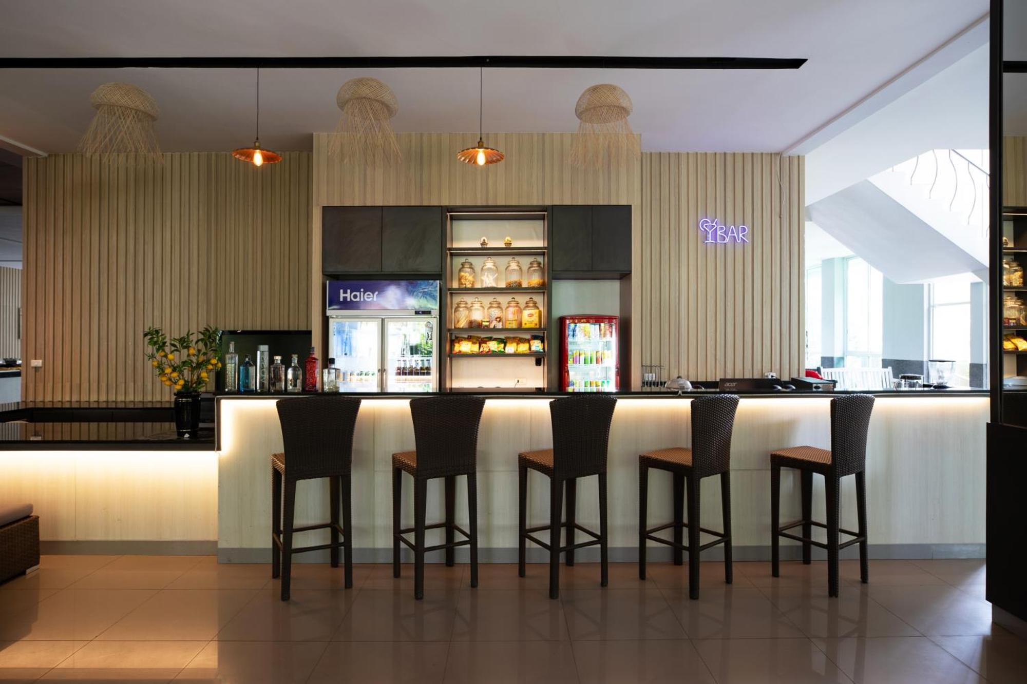 Casa Del M Phuket - Newly Renovated Otel Patong Dış mekan fotoğraf